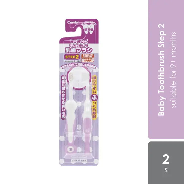 combi-teteo-baby-toothbrush-step-2