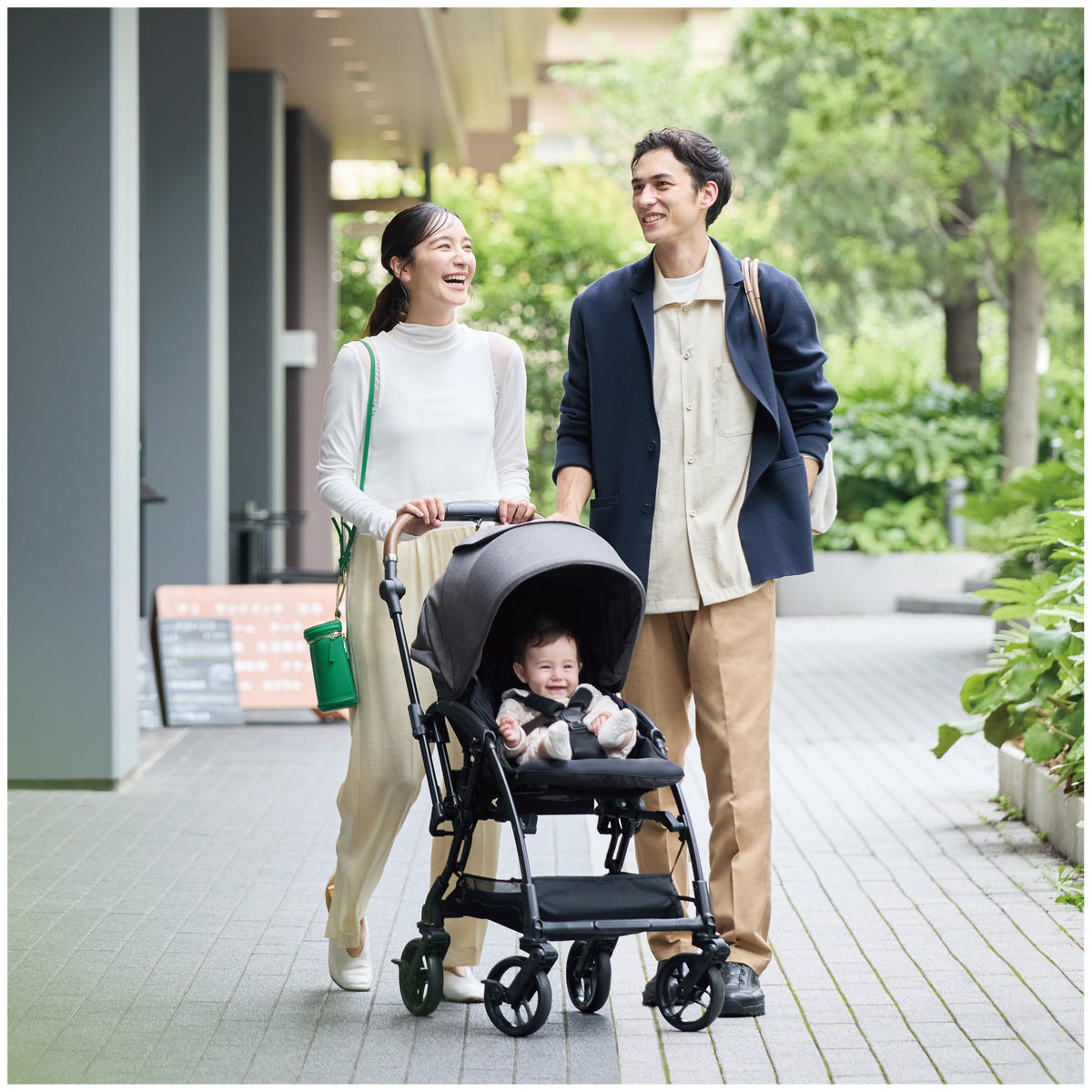 Combi Sugocal S Baby Stroller | Auto Slide Seat