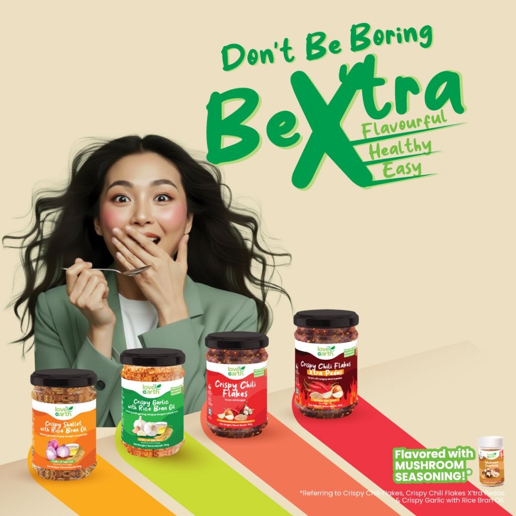 Love Earth Crispy Chilli Flakes Xtra Pedas 180g | Vegetarian Friendly & Zero MSG Love Earth